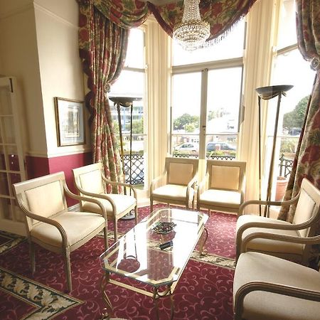 Courtlands Hotel AEGON International Esterno foto