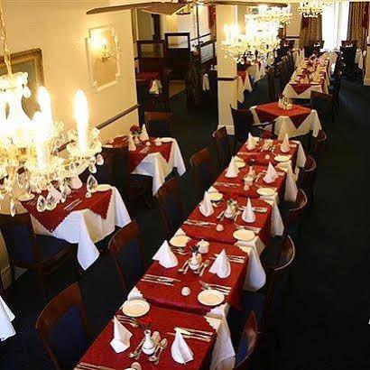 Courtlands Hotel AEGON International Esterno foto
