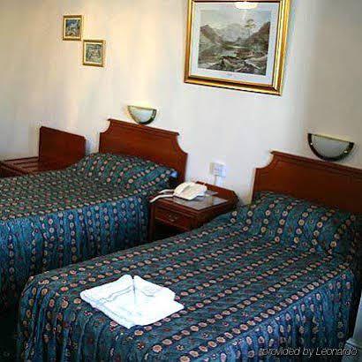 Courtlands Hotel AEGON International Esterno foto