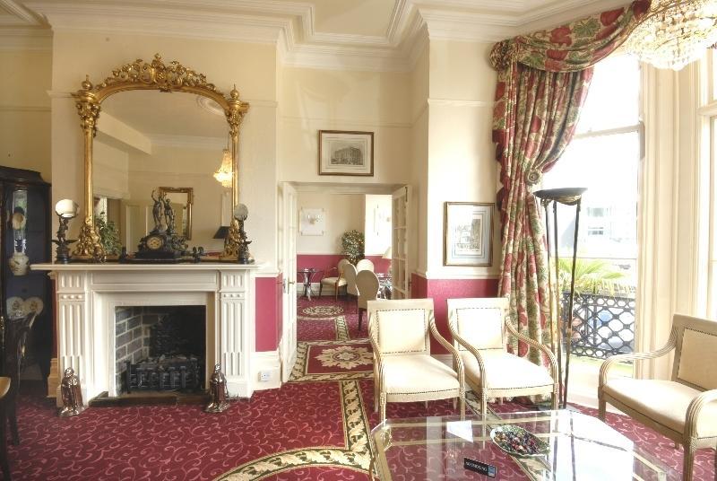 Courtlands Hotel AEGON International Esterno foto